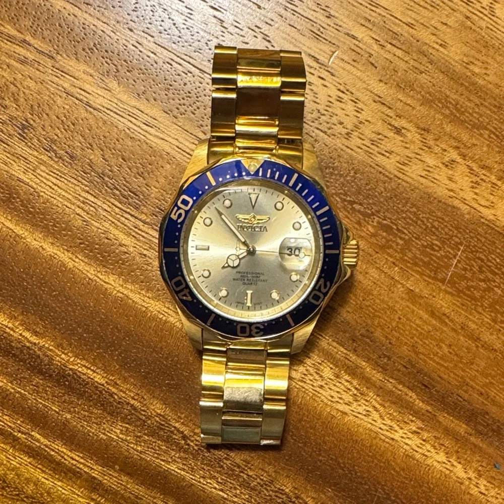 Invicta Gold and Blue Men's Watch - Picture 1 of 6